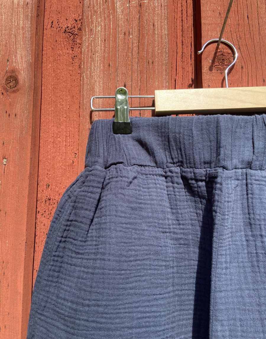 Beaumont Organic - Gilma Organic Cotton Shorts, Navy